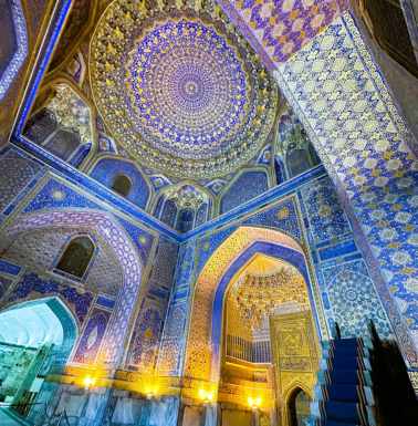 Tilya-Kori prayer room.